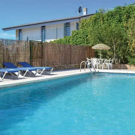 Будинок відпочинку Three-bedroom Holiday In *
